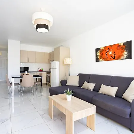 A 200m Da Playa De Fanabe Apartment *